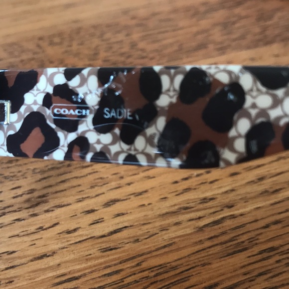 Coach sunglasses and case - Picture 7 of 11